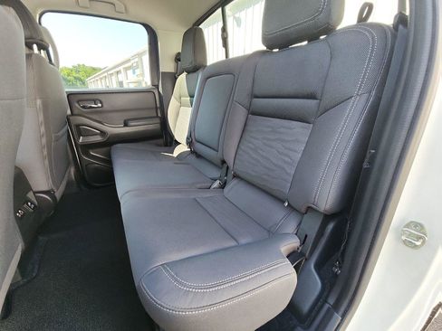 Used 2023 Nissan Frontier SV w/ SV Convenience Package AWD/4WD image 22