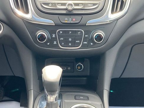 Used 2024 Chevrolet Equinox LT AWD/4WD image 11