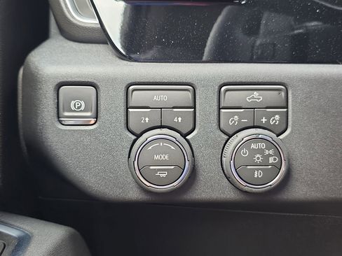 New 2026 Chevrolet Silverado 1500 RST w/ Redline Edition AWD/4WD image 25