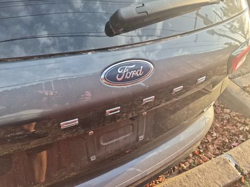 Certified 2024 Ford Escape ST-Line AWD/4WD image 12
