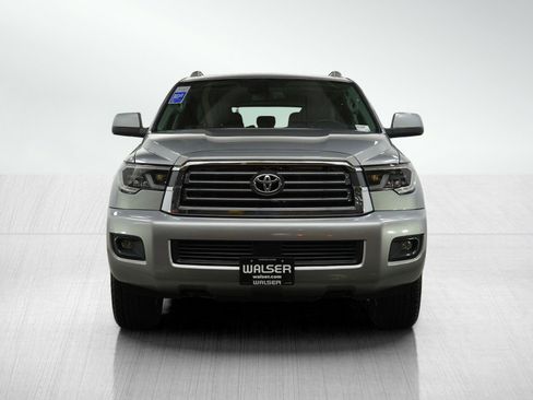 Used 2019 Toyota Sequoia SR5 image 8