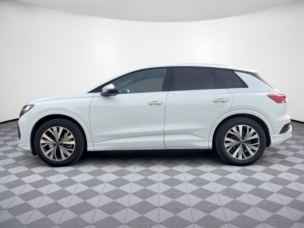Used 2023 Audi Q4 e-tron Premium Plus RWD image 2