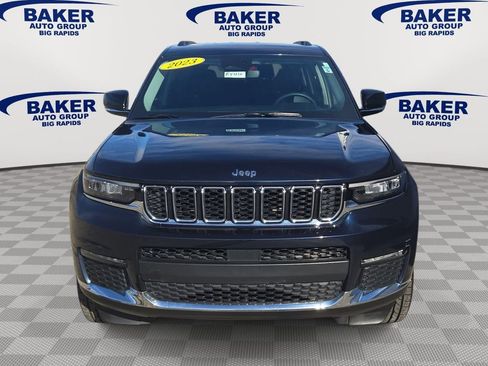 Used 2023 Jeep Grand Cherokee L Limited AWD/4WD image 2