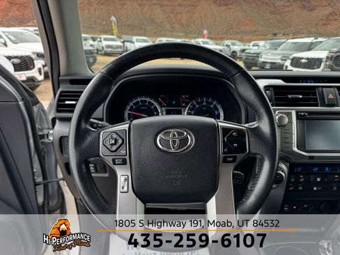Used 2015 Toyota 4Runner Limited image 19