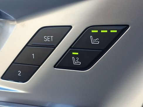 Used 2026 BMW XM Label Red image 27