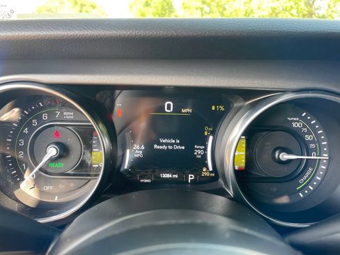 Used 2023 Jeep Wrangler Unlimited w/ Cold Weather Group AWD/4WD image 17