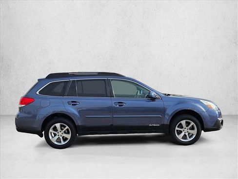 Used 2014 Subaru Outback 2.5i Limited image 4