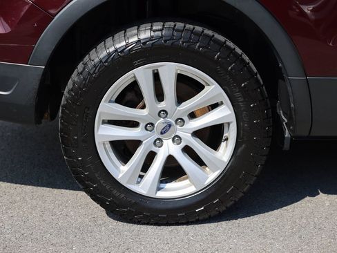 Certified 2018 Ford Explorer XLT AWD/4WD image 26