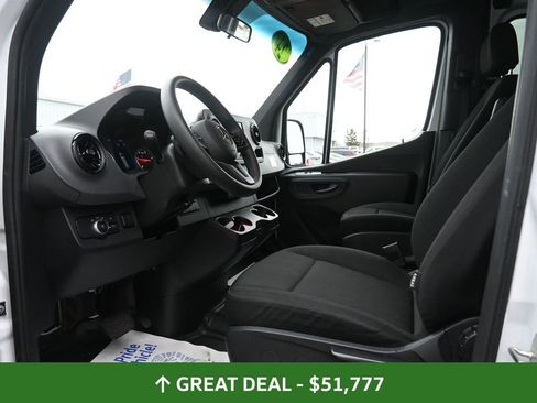 Used 2024 Mercedes-Benz Sprinter 2500 image 14