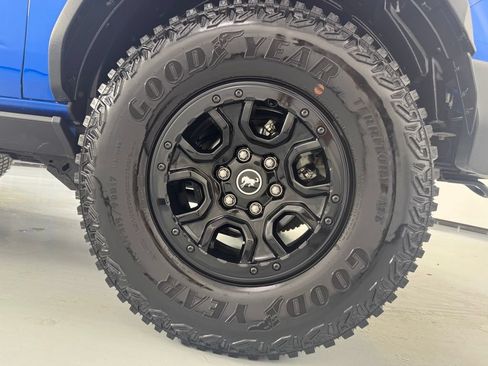 Used 2023 Ford Bronco Wildtrak AWD/4WD image 12