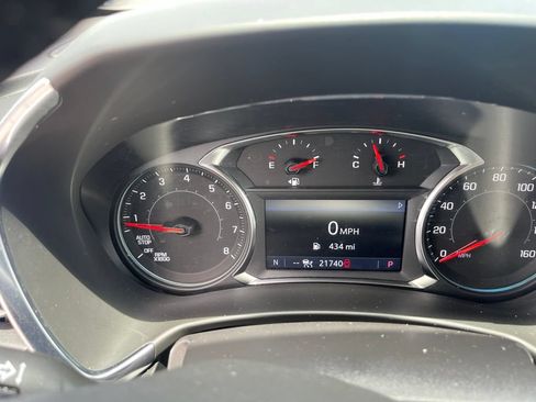 Used 2024 Chevrolet Equinox LT AWD/4WD image 9