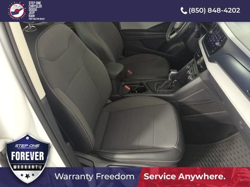 Used 2022 Volkswagen Taos SE FWD image 33
