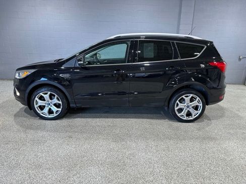 Used 2019 Ford Escape Titanium AWD/4WD image 5