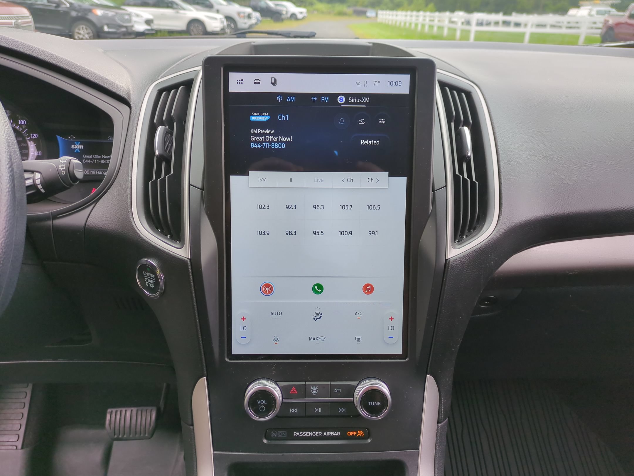 Used 2024 Ford Edge SE w/ Black Appearance Package AWD/4WD image 15