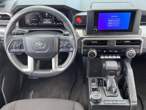 Used 2025 Toyota 4Runner TRD Off-Road image 14