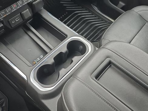 Certified 2022 Chevrolet Silverado 2500 LTZ w/ LTZ Plus Package image 26