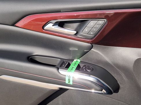 New 2026 Chevrolet Traverse RS w/ LPO, Floor Liner Package image 16