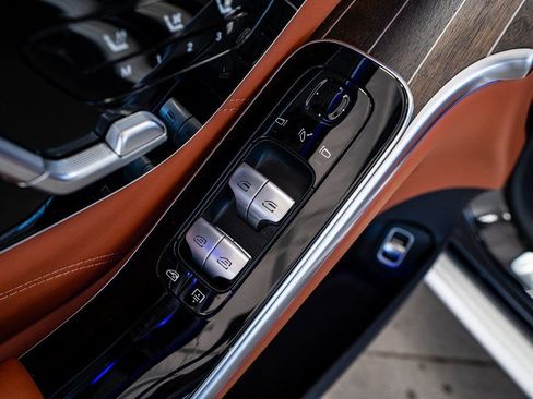 Used 2022 Mercedes-Benz Maybach S 580 4MATIC image 34