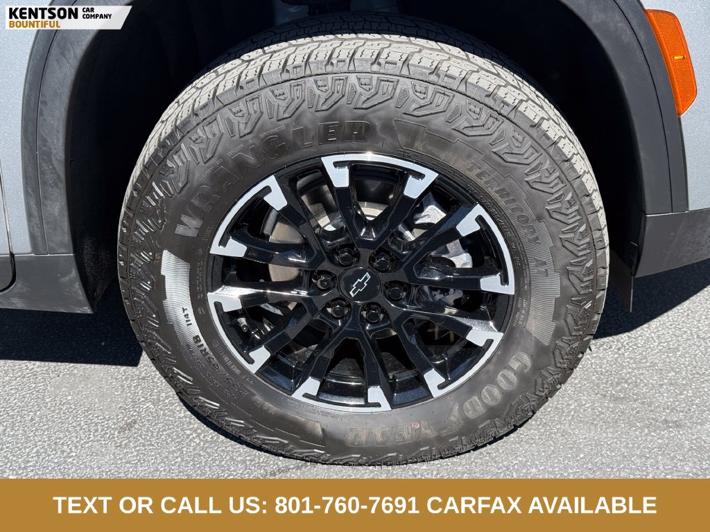 Used 2025 Chevrolet Traverse Z71 AWD/4WD image 13