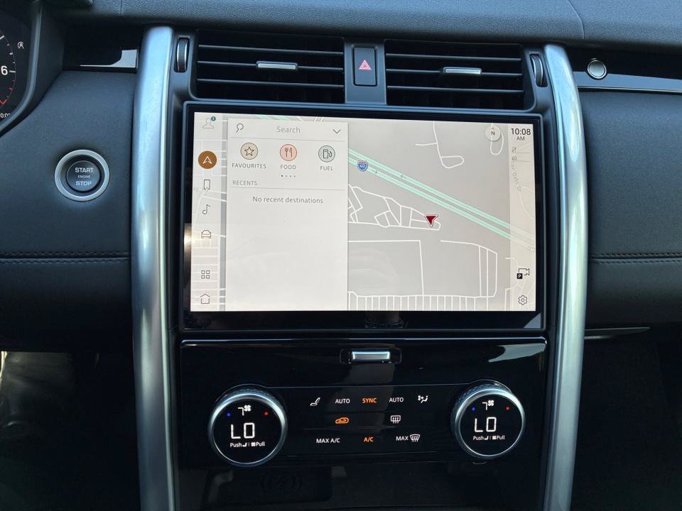 Certified 2025 Land Rover Discovery S AWD/4WD image 17
