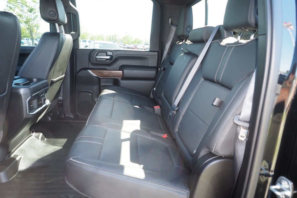 Used 2020 Chevrolet Silverado 2500 High Country AWD/4WD image 16