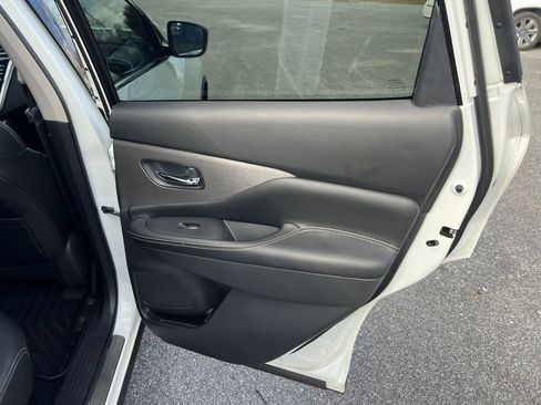 Used 2024 Nissan Murano SV w/ SV Midnight Edition Package image 22