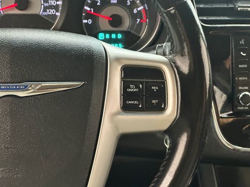 Used 2012 Chrysler 200 Limited image 22