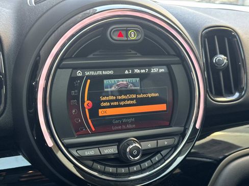 Used 2019 MINI Cooper Countryman w/ Premium Package image 22