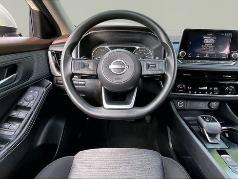 Used 2022 Nissan Rogue SV AWD/4WD image 10