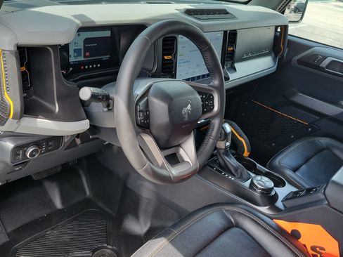 Used 2023 Ford Bronco Badlands AWD/4WD image 22