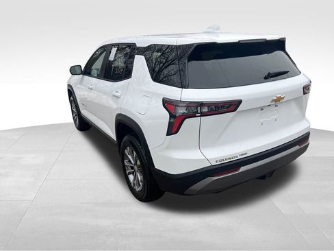 Used 2025 Chevrolet Equinox LT image 6