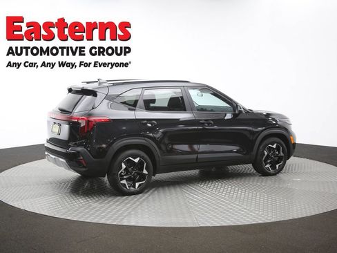 Used 2025 Kia Seltos S FWD image 41