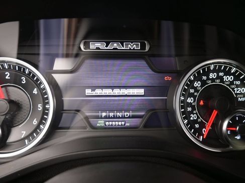 Used 2021 RAM 1500 Laramie AWD/4WD image 32