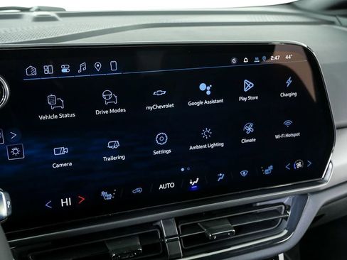 New 2026 Chevrolet Equinox EV RS image 13