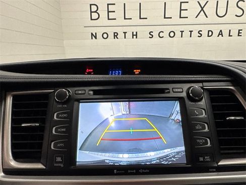 Used 2017 Toyota Highlander Limited image 17