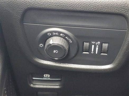 New 2025 Jeep Grand Cherokee Limited w/ Trailer Tow Package image 21