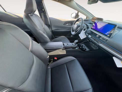 New 2026 Toyota Prius XLE image 15
