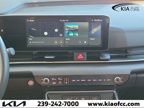 Used 2025 Kia Carnival EX FWD image 25