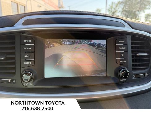 Used 2019 Kia Sorento FWD image 29