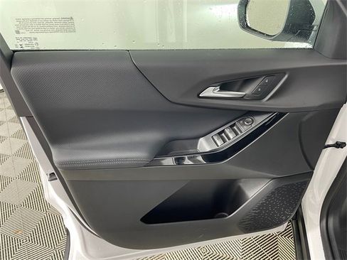 New 2026 Chevrolet Equinox LT image 12