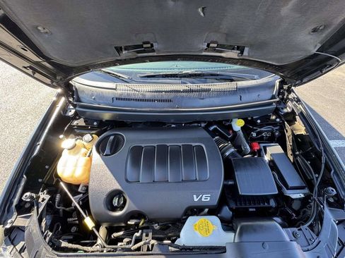 Used 2019 Dodge Journey SE w/ Premium Group image 12