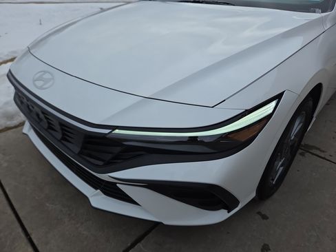 New 2026 Hyundai Elantra Blue image 10