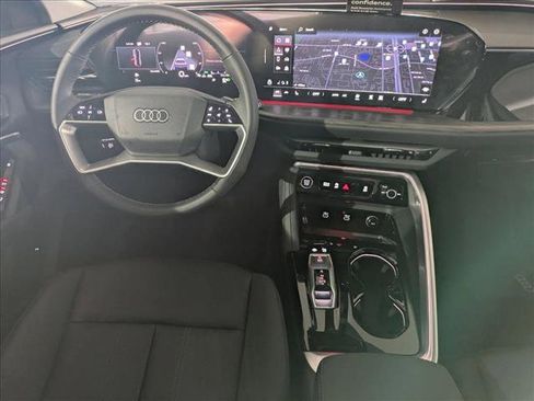New 2025 Audi Q5 Premium image 16