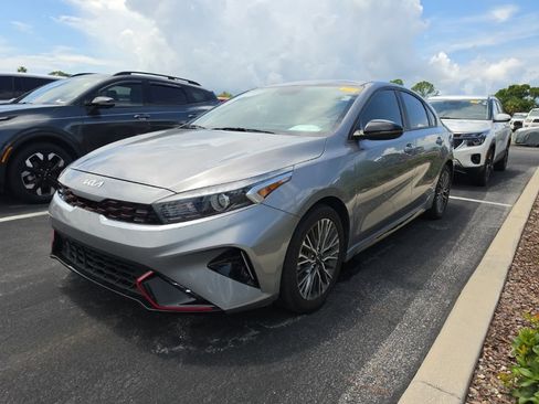 Certified 2023 Kia Forte GT-Line FWD image 4