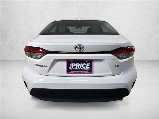 Used 2025 Toyota Corolla LE FWD image 4