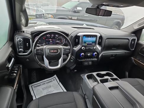 Certified 2020 GMC Sierra 1500 Elevation w/ Elevation Value Package image 11