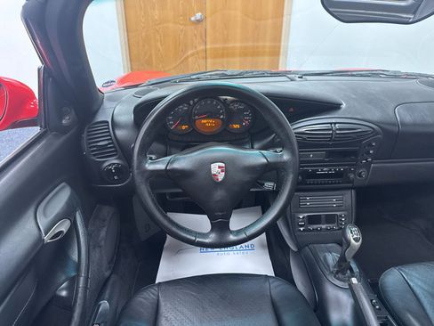 Used 2002 Porsche Boxster RWD image 10