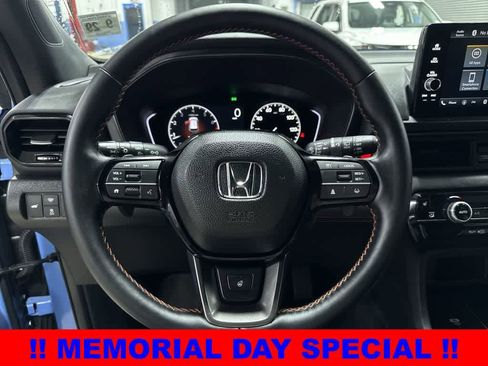 Used 2025 Honda Pilot TrailSport image 19