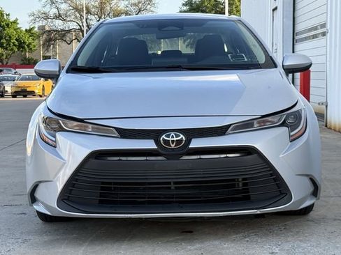 Used 2024 Toyota Corolla LE image 8