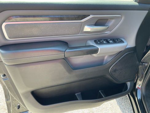 Used 2020 RAM 1500 Big Horn AWD/4WD image 17